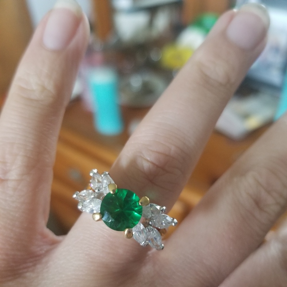 Large Green and White Stone Ring